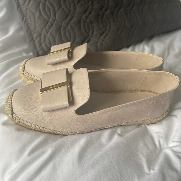 SALVATORE FERRAGAMO
Sannio Leather Espadrilles in Stone - Picture 8 of 8